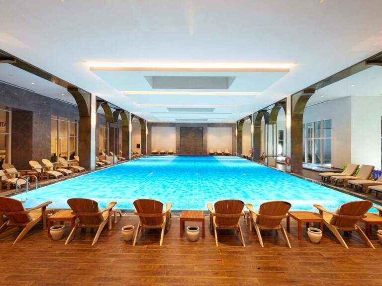 titanic-deluxe-golf-belek-indoor-pool-1_standard
