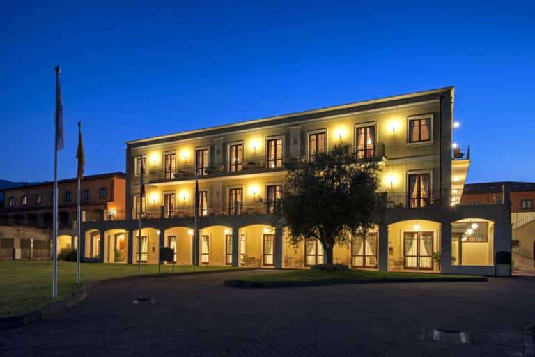 zexternal-view--facade_il-picciolo-etna-golf-resort--spa_4_50929096647_o