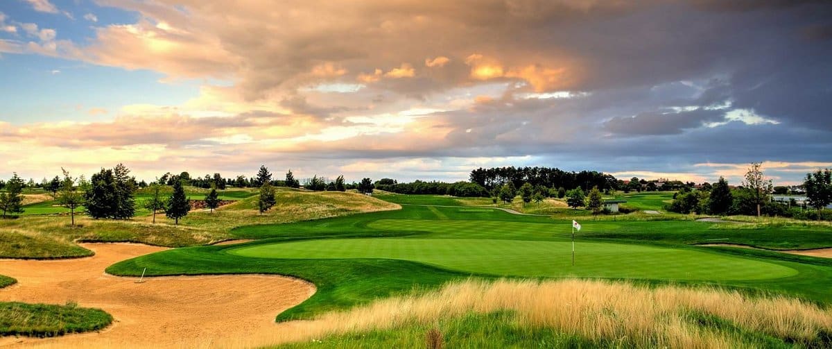 Albatross Golf Resort