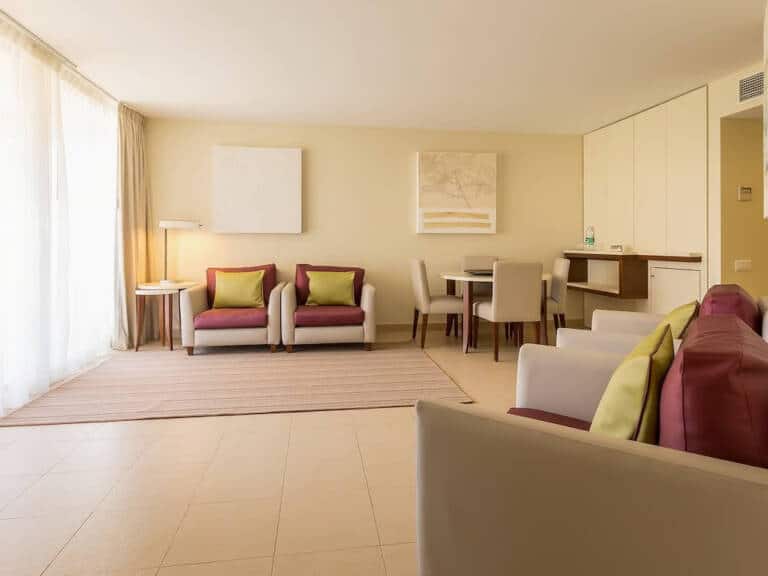 double-room-standard-dining-area-nau-sao-rafael-suites